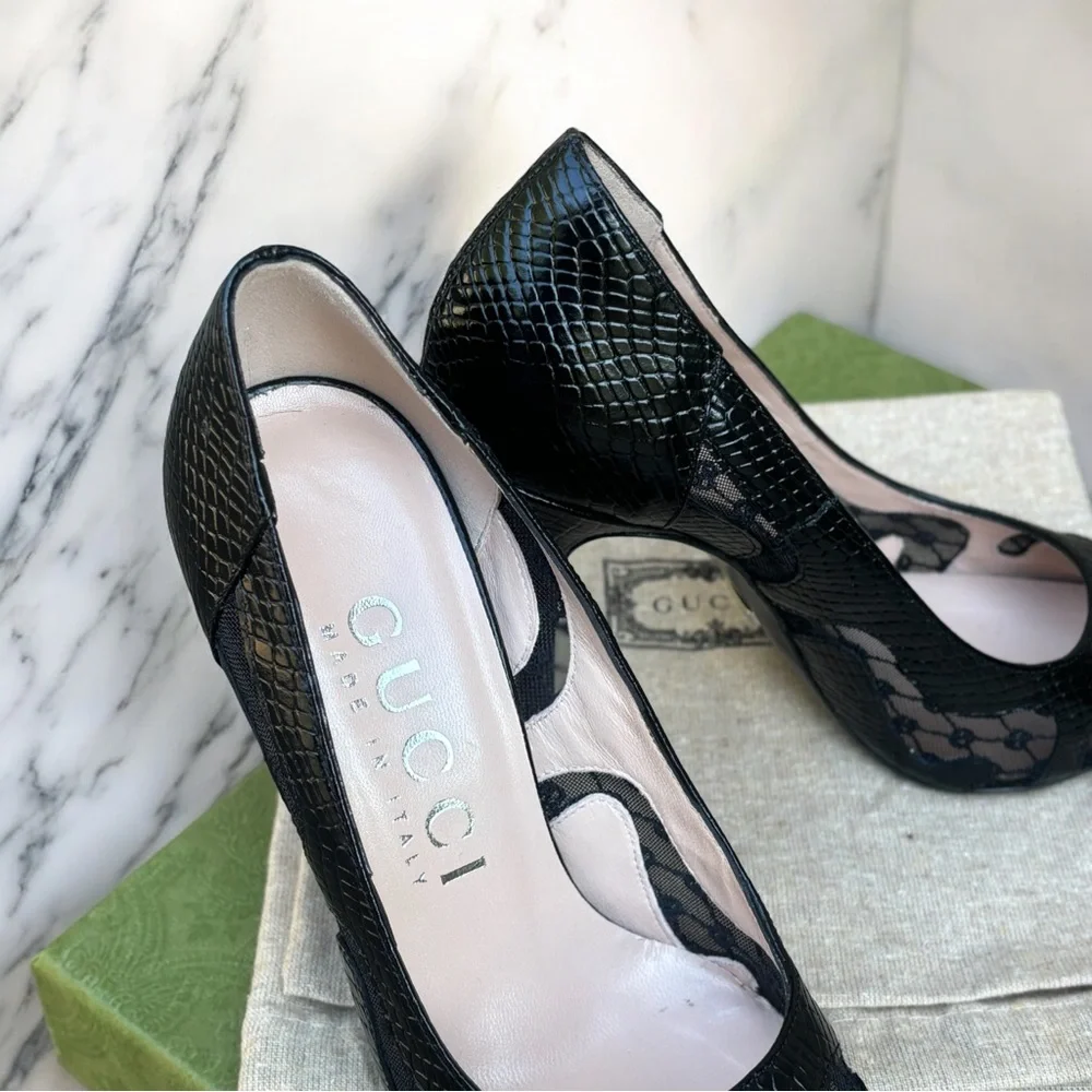 Black Gucci Python Embossed Pumps